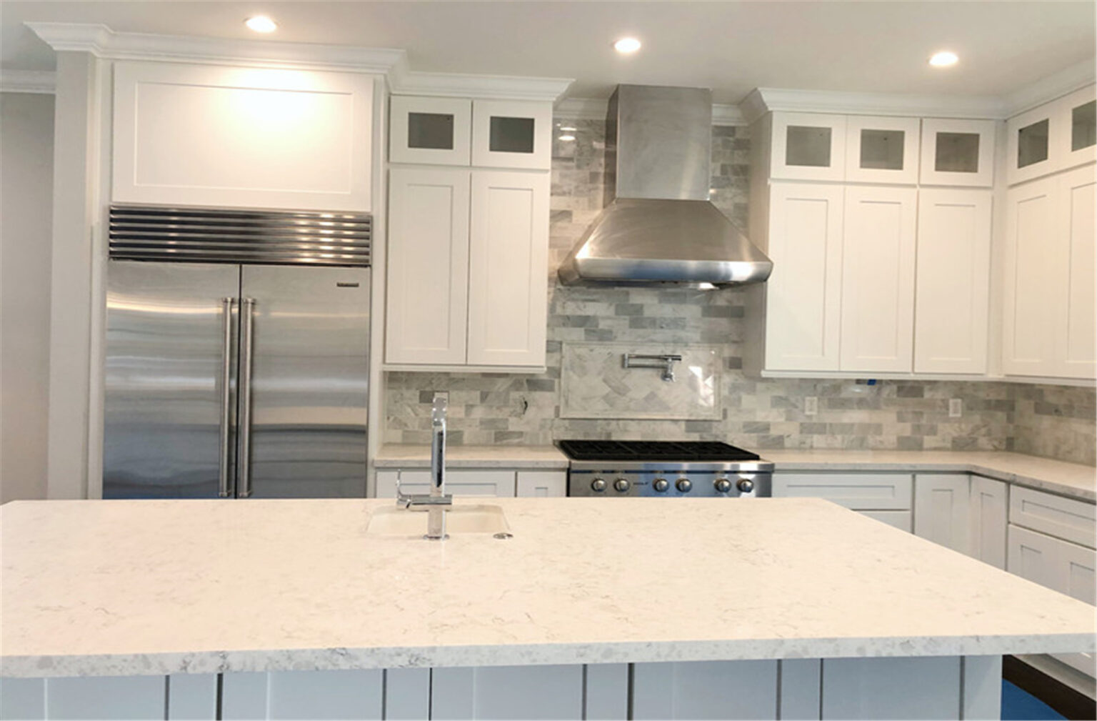 Elegant White Shaker Cabinets 